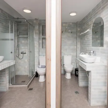 Marion Skála Kallirákhis